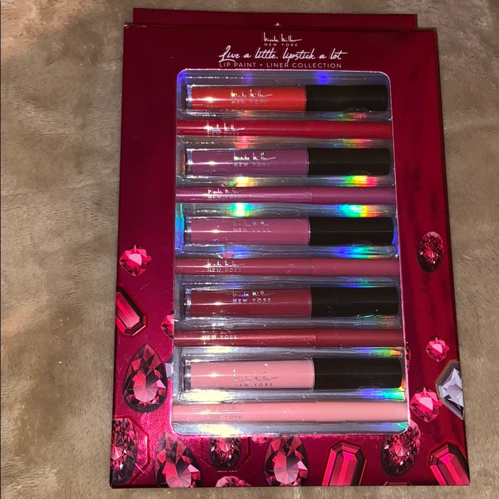 LIP GLOSS AND LINER SET!!!